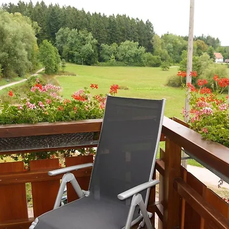 Semesterbostad Lautertal In Anja